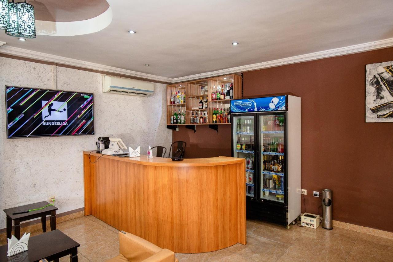 Hotel Everest Rd Congo Kinshasa Extérieur photo